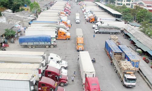 Doanh nghiệp vận tải “hạ nhiệt” giá cước
