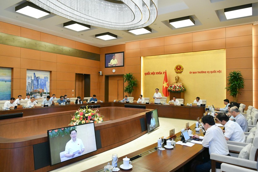 Phiên họp Chuyên đề Pháp luật tháng 08/2022/Ảnh: Cổng thông tin Quốc hội.