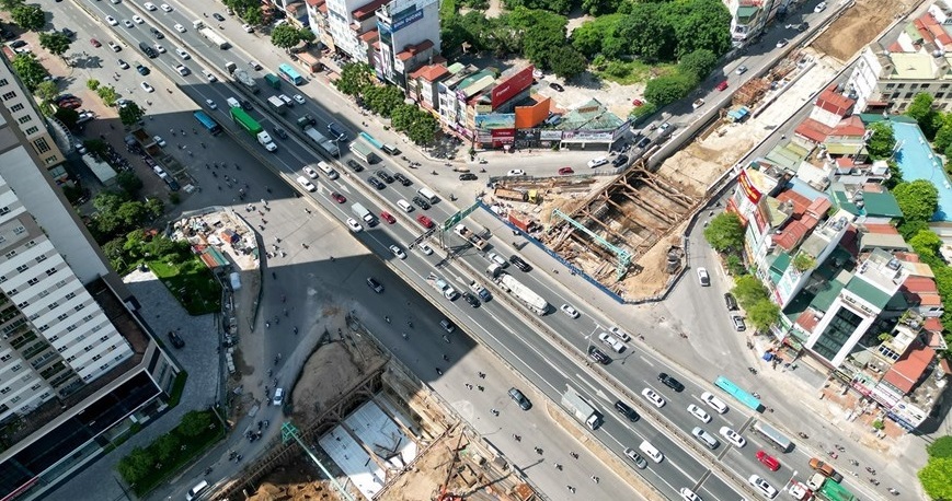 Các dự án: đường Vành đai 2 đoạn cầu Vĩnh Tuy - Ngã Tư Sở; cầu Vĩnh Tuy (giai đoạn 2); hầm chui Lê Văn Lương - Vành đai 3 đều đáp ứng tiến độ.