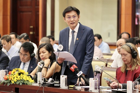 Ông Phạm Phú Trường, Chủ tịch Hội Doanh nhân trẻ TP.HCM, cho rằng nhiều vấn đề triển khai nhưng vẫn còn chậm đã ảnh hưởng đến phục hồi kinh tế - Ảnh: HH.