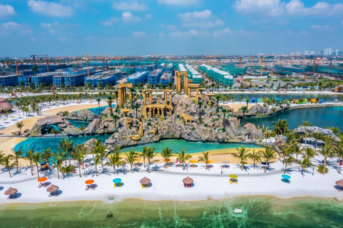 Hệ thống tiện &iacute;ch, dịch vụ ở Vinhomes Ocean Park 2 - The Empire khiến kh&aacute;ch h&agrave;ng miền Trung v&agrave; miền Nam m&ecirc; mẩn.