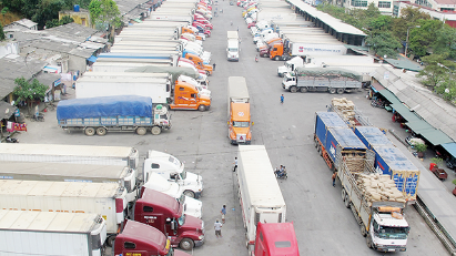 Transport companies cutting freight rates