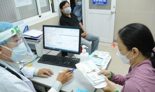 Đề xuất công nhân là đối tượng cần ưu tiên trong khám, chữa bệnh 