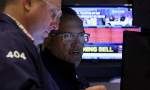 Chứng khoán Mỹ tăng điểm trước thềm báo cáo việc làm, giá dầu tiếp tục lao dốc vì phong toả ở Trung Quốc