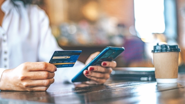 Phát triển thẻ tín dụng nội địa: Gỡ thế khó của 