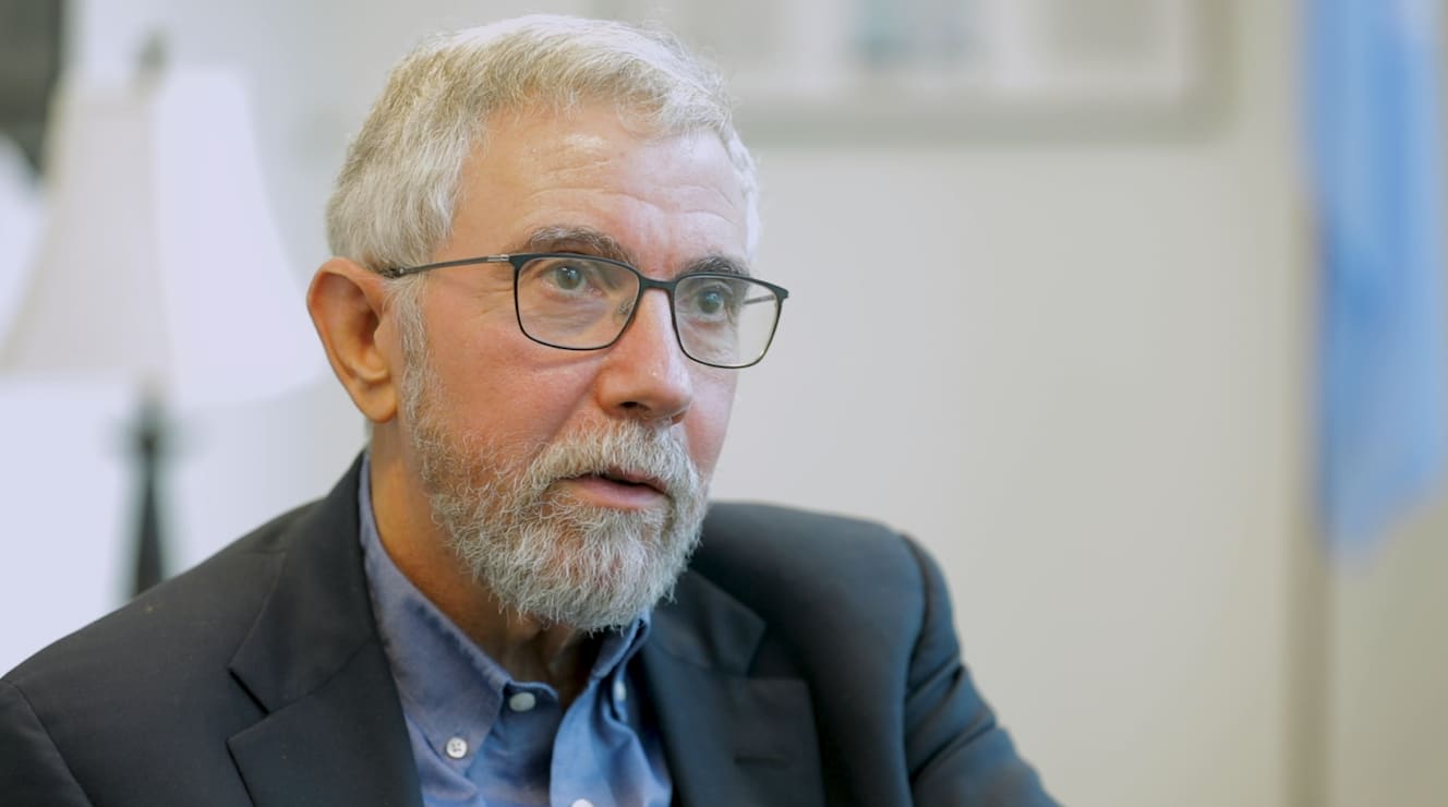 Ng&agrave;y 11/7/2022: &ldquo;Theo như t&ocirc;i thấy, tiền ảo đ&atilde; ph&aacute;t triển th&agrave;nh một loại m&ocirc; h&igrave;nh kim tự th&aacute;p hậu hiện đại. Ng&agrave;nh c&ocirc;ng nghiệp tiền ảo thu h&uacute;t c&aacute;c nh&agrave; đầu tư bằng sự kết hợp giữa c&ocirc;ng nghệ v&agrave; chủ nghĩa tự do. N&oacute; đ&atilde; sử dụng một phần d&ograve;ng tiền đ&oacute; để mua lấy ảo tưởng về sự t&ocirc;n trọng &ndash; điều gi&uacute;p thu h&uacute;t th&ecirc;m nhiều nh&agrave; đầu tư hơn. V&agrave; sau một thời gian, kể cả khi rủi ro đ&atilde; tăng l&ecirc;n gấp bội, th&igrave; tr&ecirc;n thực tế, tiền ảo đ&atilde; trở n&ecirc;n qu&aacute; lớn để c&oacute; thể điều tiết&rdquo; .