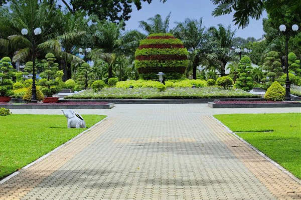 Khu đất được đề xuất làm bãi xe buýt, nằm trên đường Hồng Hà, gần sân bay Tân Sơn Nhất.