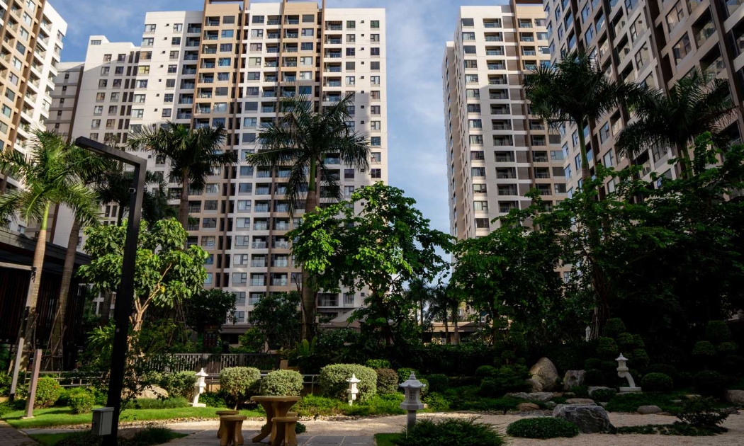 Akari City là dự án căn hộ đáp ứng nhu cầu ở thật nổi bật tại khu Tây. Giai đoạn 1 của dự án đã bàn giao cho cư dân vào sinh sống.