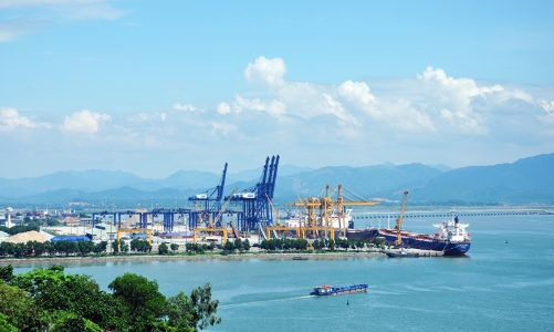 Hàng container thông qua cảng biển ước đạt 17 triệu TEUs, nhiều cảng nhỏ tăng trưởng đột biến