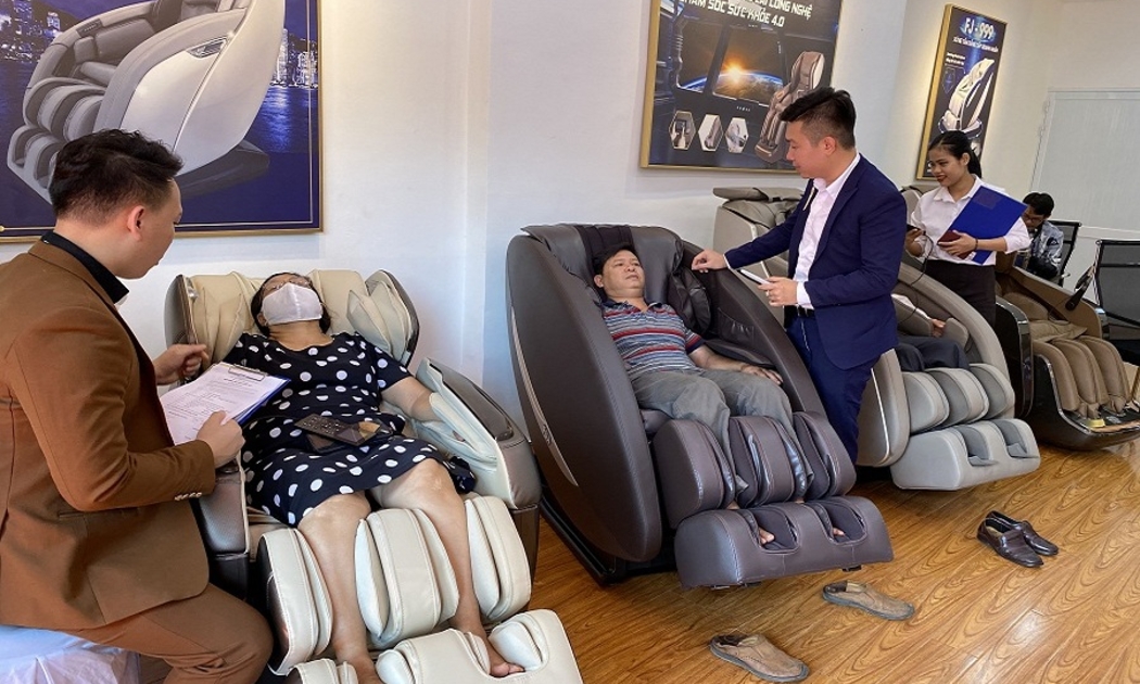 Thị trường ghế massage “vàng thau lẫn lộn”, nhập nhèm về xuất xứ.
