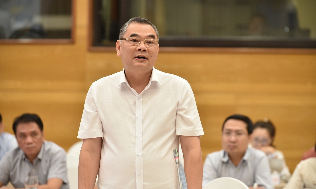 Trung tướng Tô Ân Xô, Chánh Văn phòng Bộ Công an trả lời báo chí tại họp báo - Ảnh: VGP