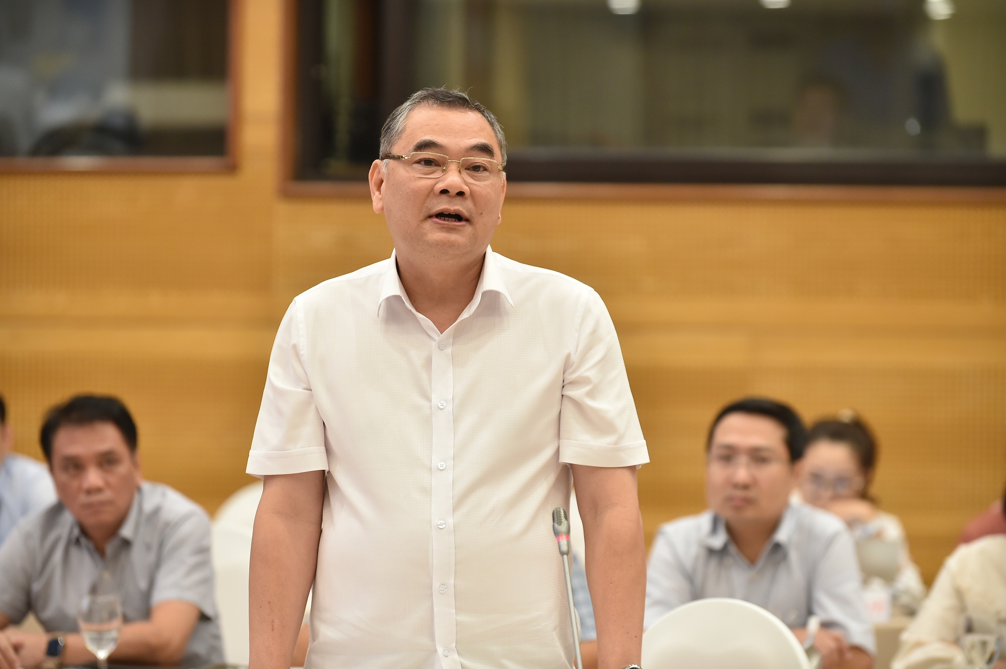 Trung tướng Tô Ân Xô, Chánh Văn phòng Bộ Công an trả lời báo chí tại họp báo - Ảnh: VGP