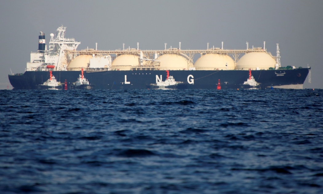 Một tàu chở khí hoá lỏng (LNG) - Ảnh: Reuters.