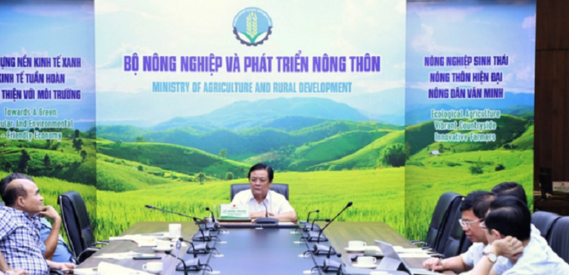 Bộ trưởng L&ecirc; Minh Hoan chủ tr&igrave; họp về logistics n&ocirc;ng sản.