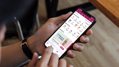 MoMo & Starbucks Vietnam team up in e-wallet payments