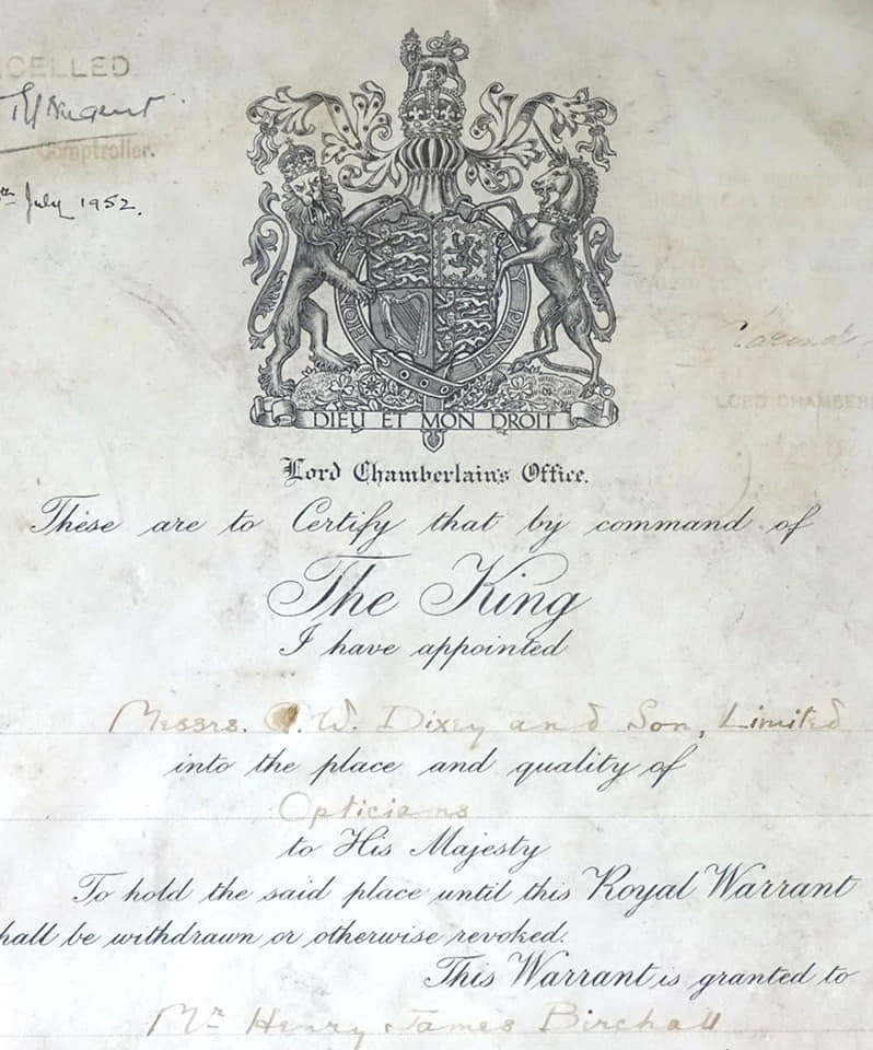 Chứng chỉ Hoàng gia (Royal Warrant) đã bắt đầu có từ thế kỷ 15.