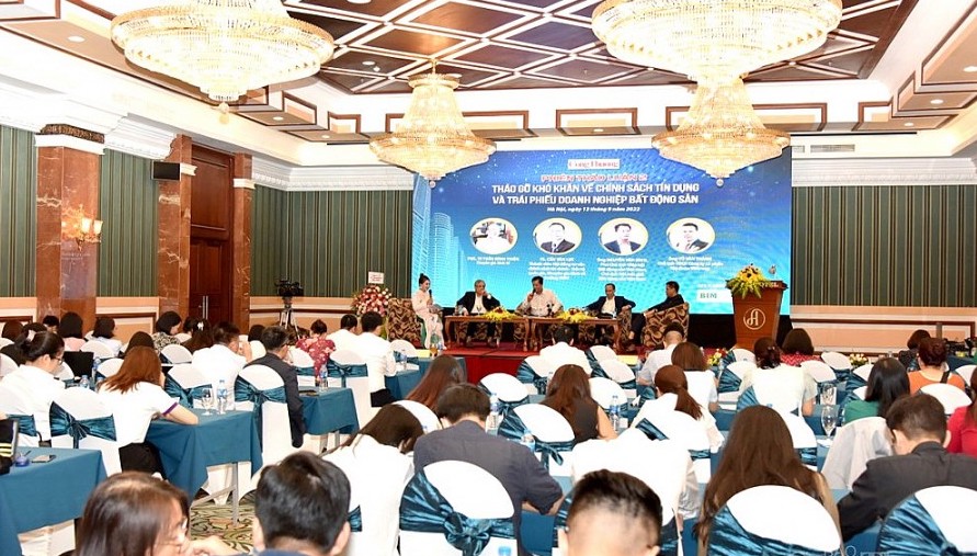 To&agrave;n cảnh&nbsp;diễn đ&agrave;n &ldquo;Th&aacute;o gỡ điểm nghẽn về ch&iacute;nh s&aacute;ch v&agrave; nguồn vốn để n&acirc;ng cao hiệu quả thị trường bất động sản - Ảnh: VC.
