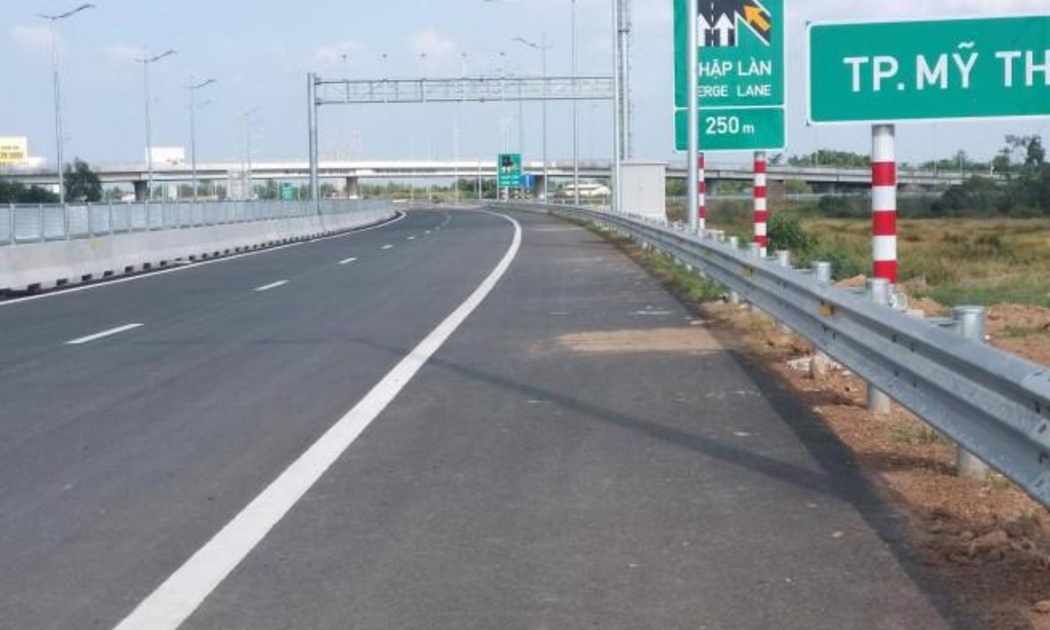 Cao tốc TP.HCM - Trung Lương - Mỹ Thuận là dự án cao tốc đầu tiên cho đến nay của vùng đồng bằng sông Cửu Long được đưa vào sử dụng.