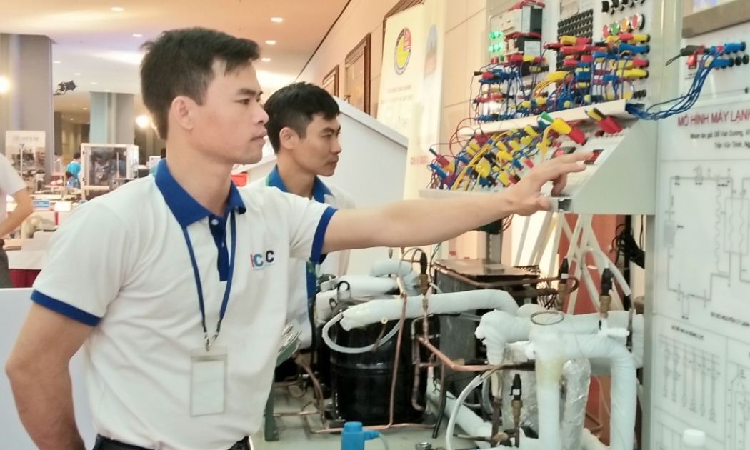 Hiện chưa có quy định về chế độ ưu tiên trả lương cho lao động có chứng chỉ kỹ năng nghề. Ảnh - Nhật Dương.