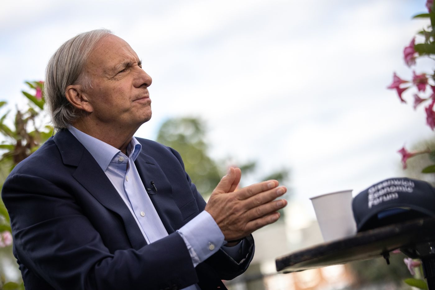 Nhà quản lý quỹ Ray Dalio - Ảnh: Bloomberg.