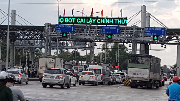 Trạm thu phí BOT Cai Lậy lúc mới đưa vào khai thác và thu phí, đầu tháng 8/2017.