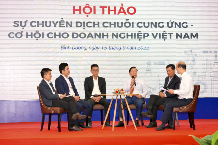 Các doanh nghiệp tham gia phiên Hội thảo "Sự chuyển dịch chuỗi cung ứng - cơ hội cho doanh nghiệp Việt Nam"