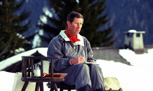 Vua Charles III từng thu về 2,7 triệu USD nhờ bán tranh tự vẽ