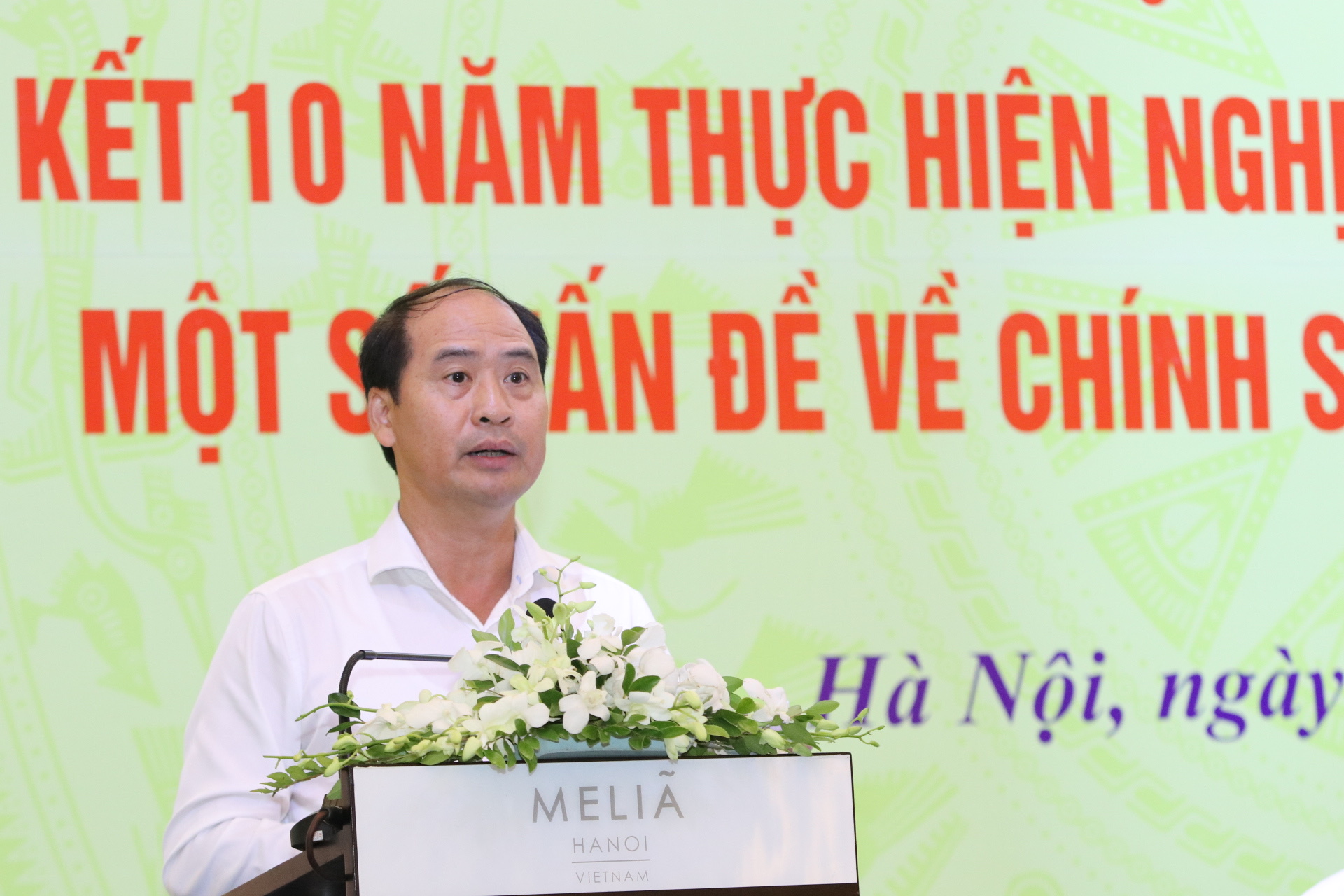 Thứ trưởng Bộ Lao động – Thương binh và Xã hội Nguyễn Văn Hồi phát biểu tại hội nghị. Ảnh - Chí Tâm. 