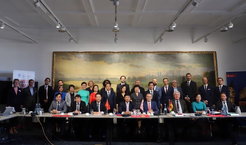 Da Nang delegation visits Germany