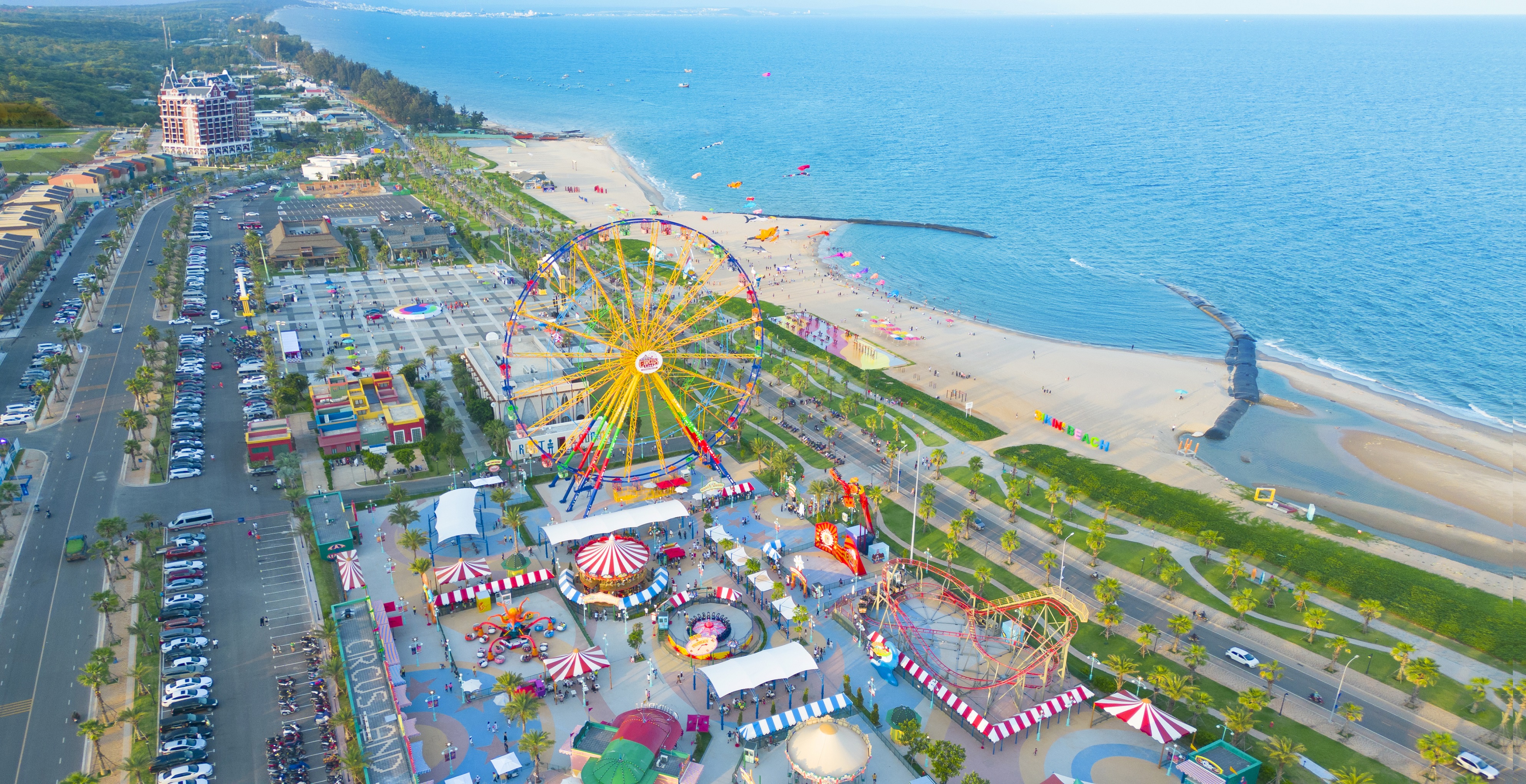 Siêu thành phố Biển - Du lịch - Sức khỏe NovaWorld Phan Thiet (Phan Thiết, Bình Thuận) có quy mô 1000ha với tổng mức đầu tư hơn 5 tỷ đô la Mỹ.