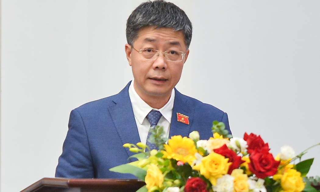 Ủy viên Thường trực Ủy ban Kinh tế ông Nguyễn Mạnh Hùng.