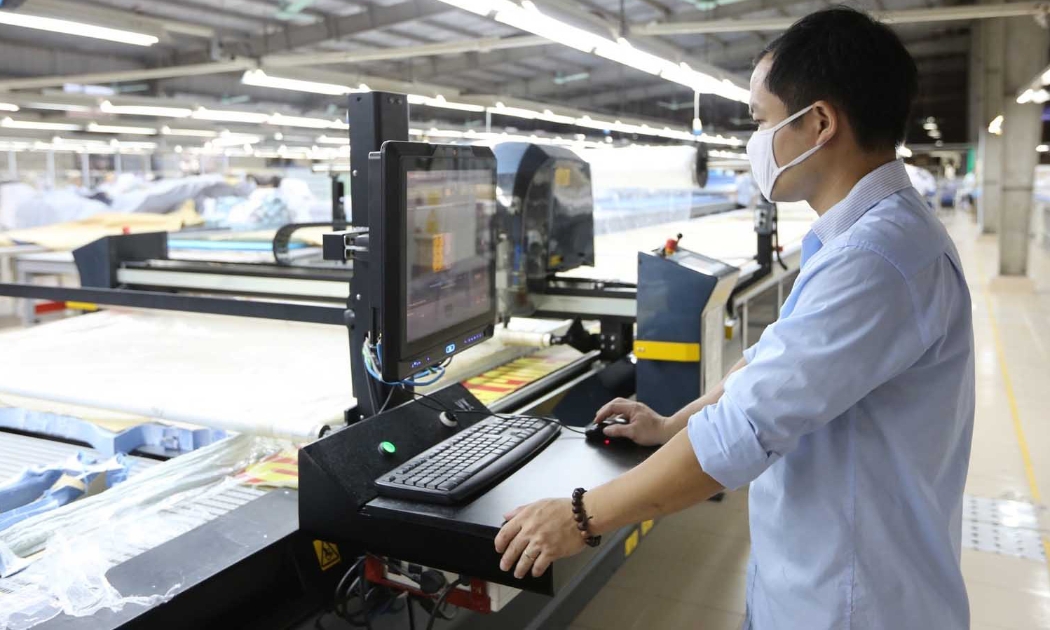 Các chuyên gia kinh tế cho rằng, chính sách hỗ trợ doanh nghiệp được ban hành nhiều, nhưng khi thực thi còn gặp nhiều khó khăn...