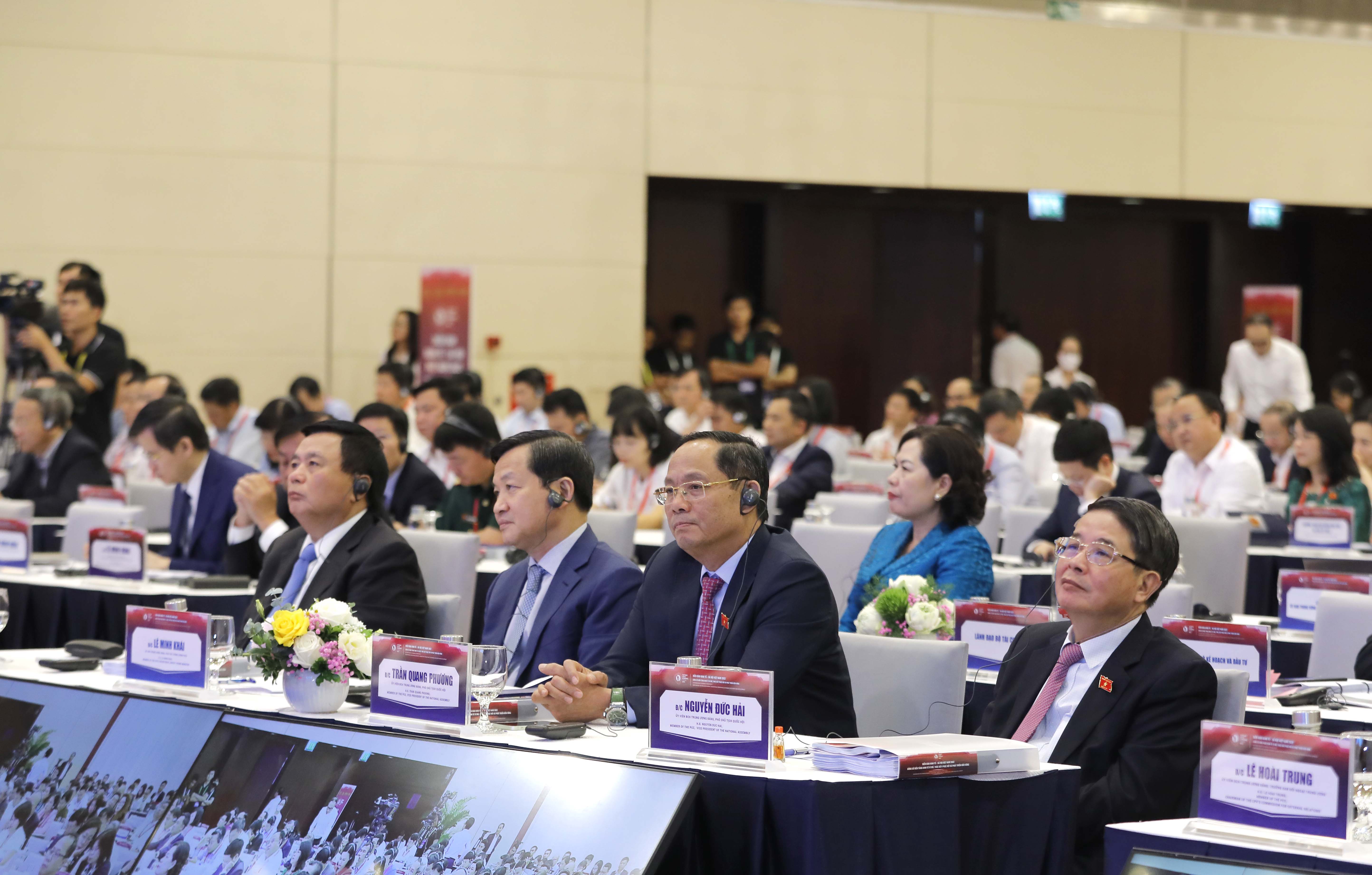 Các đại biểu tham dự Diễn đàn. Ảnh - Quochoi.vn. 
