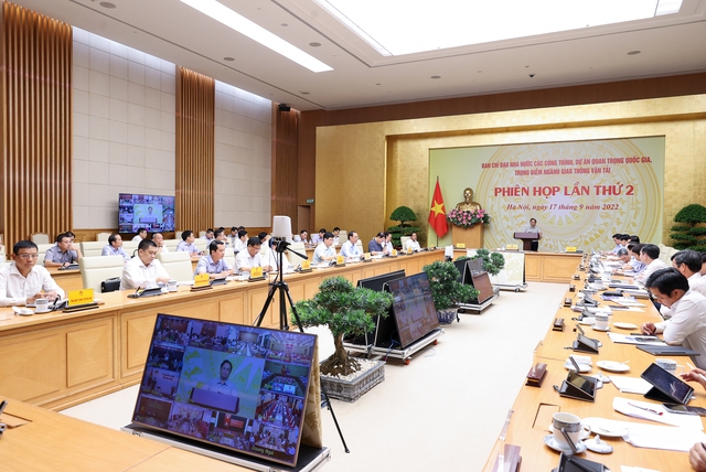 Phiên họp thứ hai của Ban Chỉ đạo Nhà nước các công trình, dự án quan trọng quốc gia, trọng điểm ngành giao thông vận tải. Ảnh: VGP.