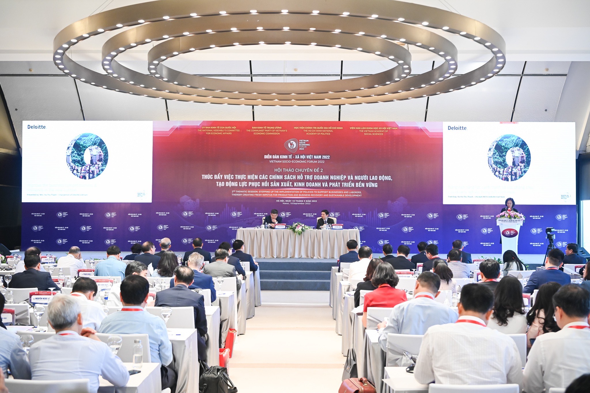 To&agrave;n cảnh phi&ecirc;n thảo luận. Ảnh - Quochoi.vn.&nbsp;