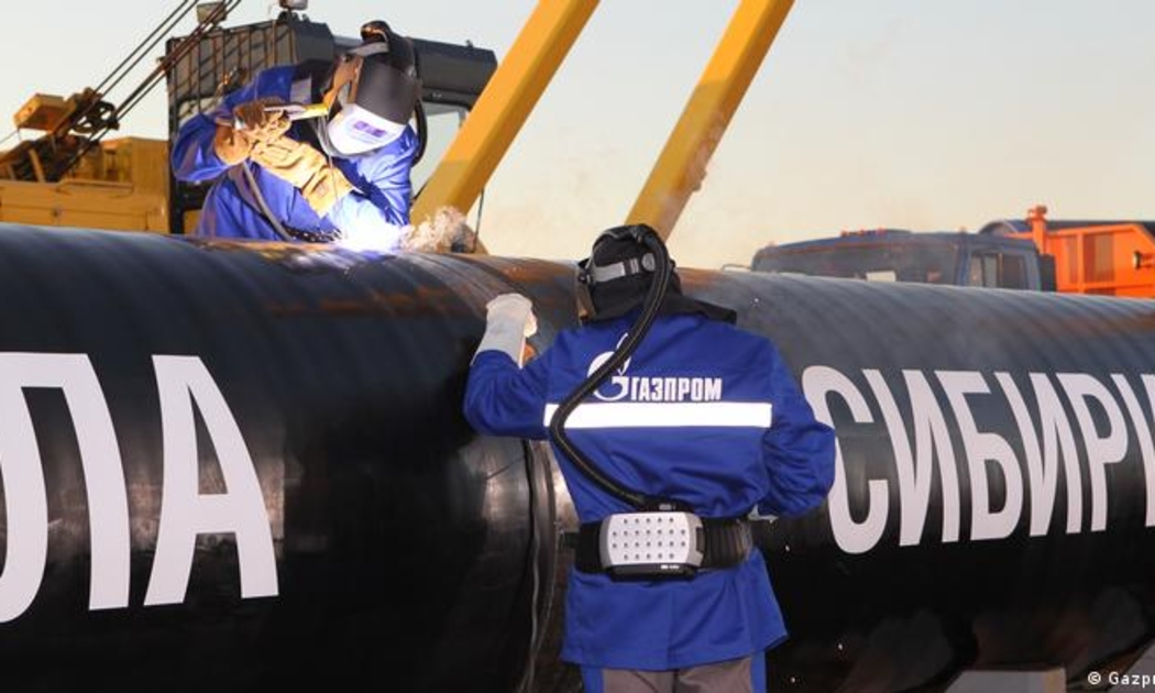 Xây dựng đường ống dẫn khí đốt Power of Siberia nối giữa Nga và Trung Quốc.