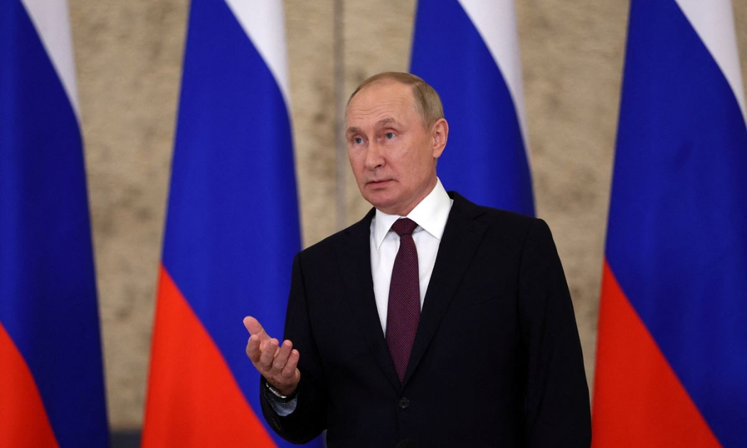 Tổng thống Nga Vladimir Puitn phát biểu tại thượng đinh Tổ chức Hợp tác Thượng Hải (SCO) diễn ra tại Uzbekistan hôm 16/9 - Ảnh: Reuters.