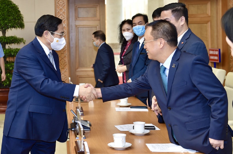 Thủ tướng Chính phủ gặp mặt các doanh nhân nhân Ngày Doanh nhân Việt Nam năm 2021.
