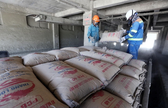 Plastic waste as a resource