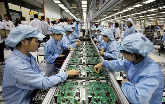 Điện thoại các loại và linh kiện dẫn đầu trong các nhóm hàng xuất khẩu.