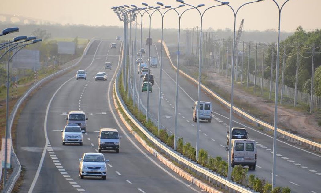 Hiện tại, quốc lộ 5, tuyến độc đạo nối Biên Hòa (Đồng Nai) đi Vũng Tàu (Bà Rịa - Vũng Tàu), thường xuyên bị kẹt xe nơi các giao lộ và là nỗi ám ảnh của giới tài xế...