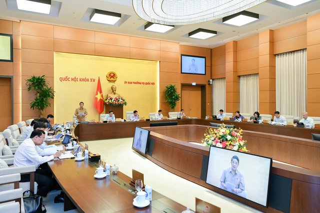 Toàn cảnh phiên họp chuyên đề về luật đấu thầu