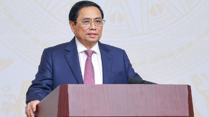 PM chairs conference on economic diplomacy