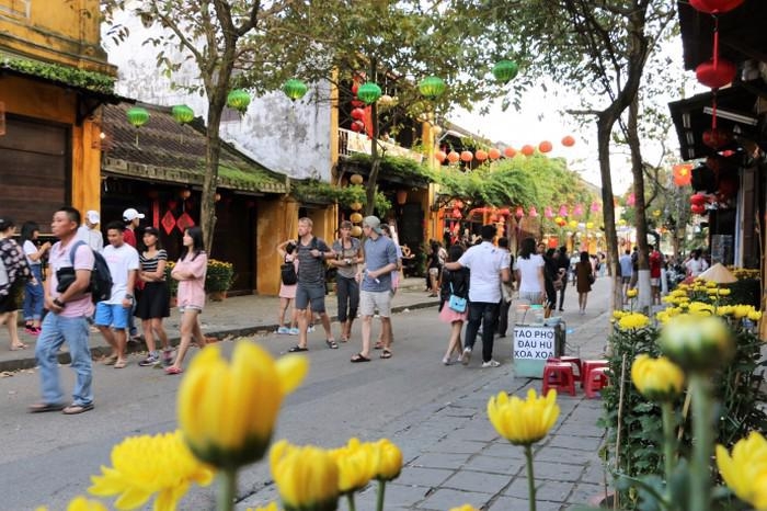 Tourism lacking in high-quality human resources