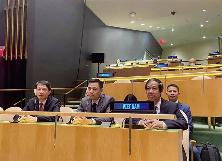 Education minister secures support at US summit