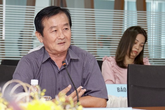 Ông Cao Văn Tấn (tỉnh An Giang) nêu ý kiến tại toạ đàm “Góp ý Dự thảo Luật Đất đai (sửa đổi): Gỡ rào cản, phát huy nội lực” - Ảnh: HH.