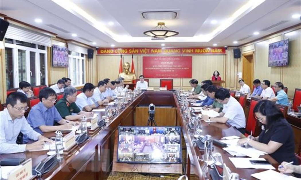 Hội nghị trực tuyến quán triệt, triển khai thực hiện Quy định 80-QĐ/TW, thông báo Kết luận 20-TB/TW của Bộ Chính trị và Hướng dẫn số 21-HD/BTCTW về hướng dẫn điểm 3 của Thông báo số 20-TB/TW. Ảnh: TTXVN