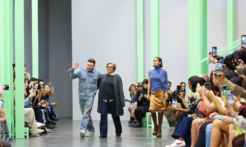 Fendi mở đầu Milan Fashion Week với BST chuyển giao thế kỷ