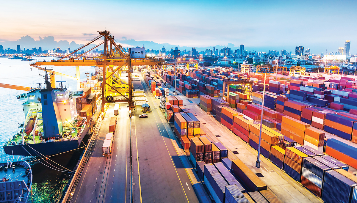 Chi phí logistics tăng cao khiến nhiều doanh nghiệp gặp khó.