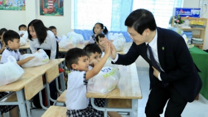 New study approach for students in Dong Thap and Binh Thuan